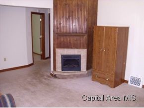 2148 South 13th Street Springfield, IL 62703 - Photo 2 of 19