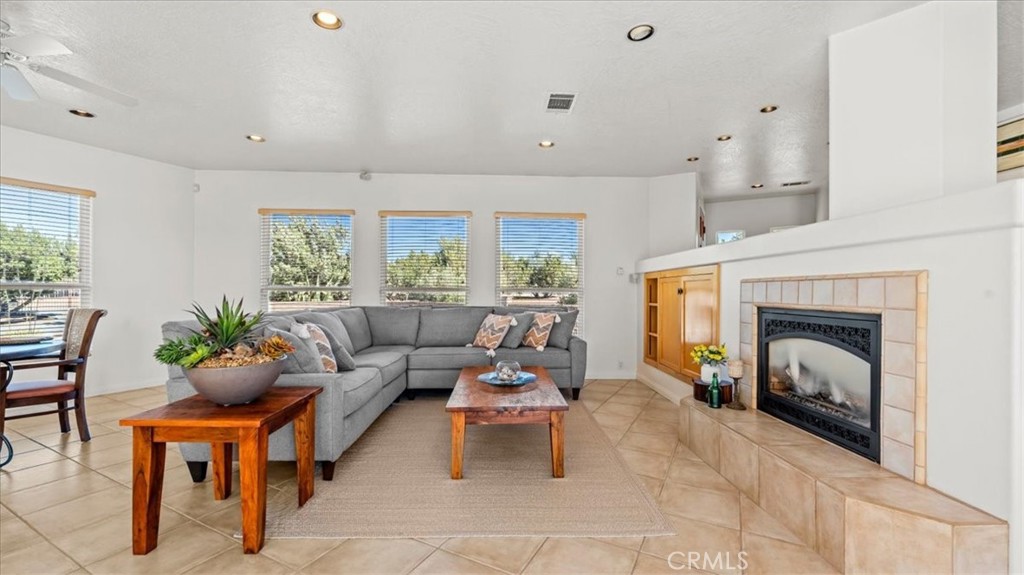 6976 Cataba Road Oak Hills, CA 92344 - Photo 6 of 47