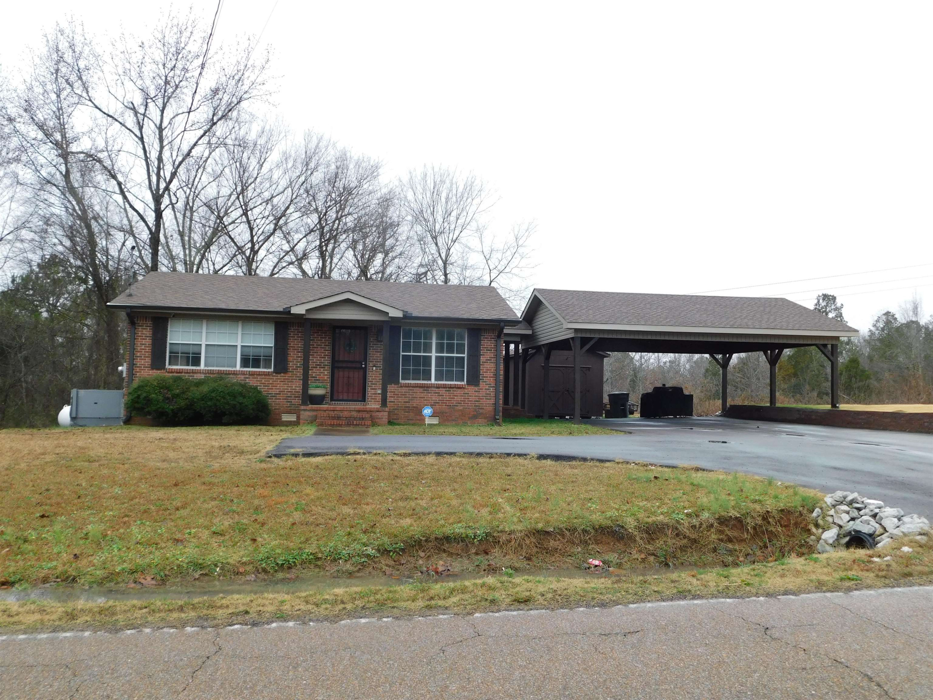 2821 Riverside Drive Jackson, TN 38301 - Photo 1 of 17 Photo 1