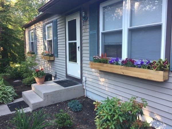 57 Fernbrook Road Northborough, MA 01532 - Photo 2 of 20 Gallery Image 2