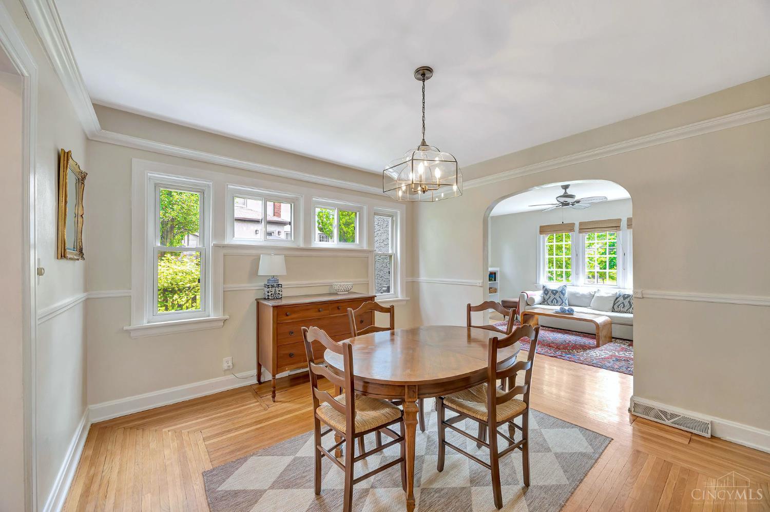5827 Lester Road Cincinnati, OH 45213 - Photo 13 of 49