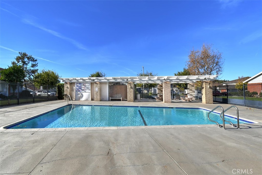 28159 Robin Avenue Saugus, CA 91350 - Photo 35 of 39