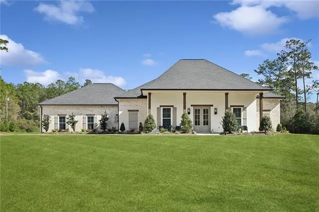 $899,000 | 212 Normandy Drive, Folsom, LA 70437