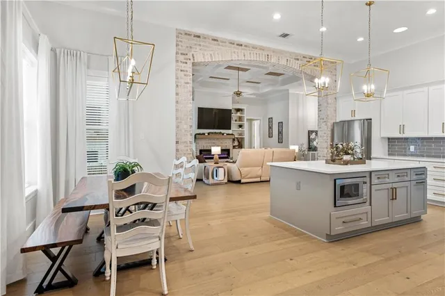 $899,000 | 212 Normandy Drive, Folsom, LA 70437