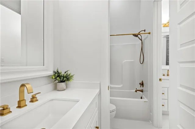 $899,000 | 212 Normandy Drive, Folsom, LA 70437