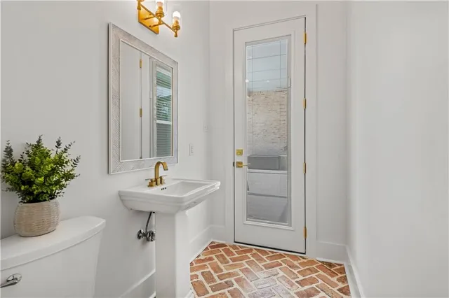 $899,000 | 212 Normandy Drive, Folsom, LA 70437