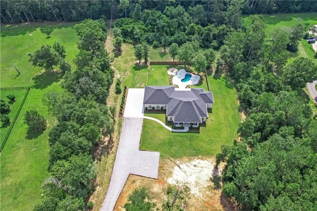 $899,000 | 212 Normandy Drive, Folsom, LA 70437