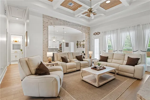 $899,000 | 212 Normandy Drive, Folsom, LA 70437