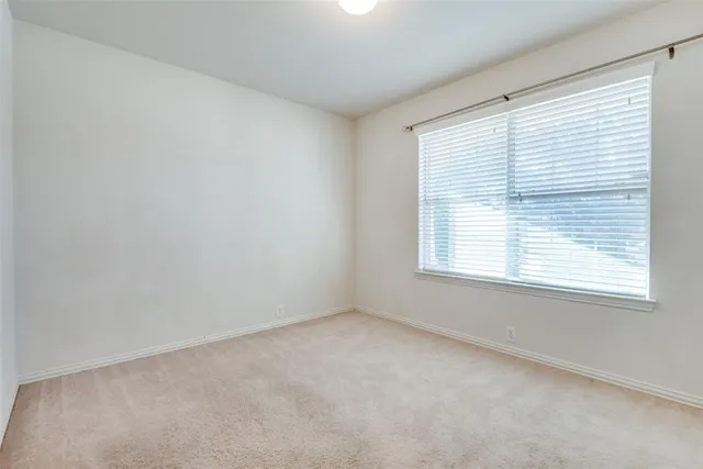 $2,000 | 1608 Castle Creek Drive, Little Elm, TX 75068