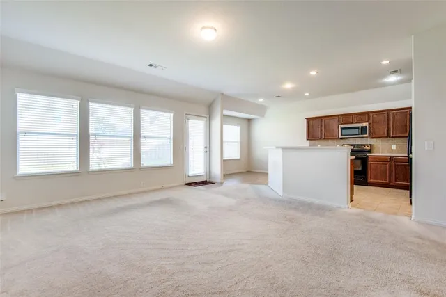 $2,000 | 1608 Castle Creek Drive, Little Elm, TX 75068