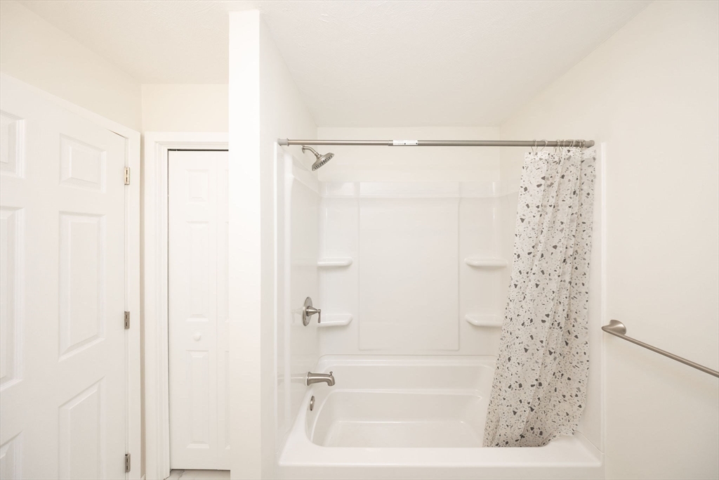 31 Blithewood Avenue, Unit 1201 Worcester, MA 01604 - Photo 23 of 32