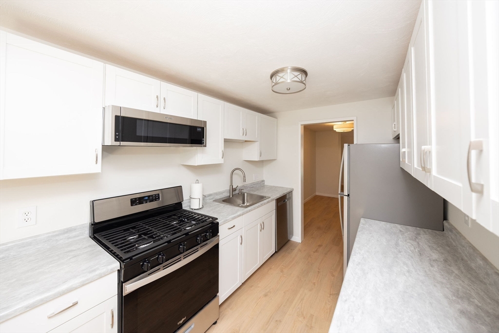 31 Blithewood Avenue, Unit 1201 Worcester, MA 01604 - Photo 5 of 32