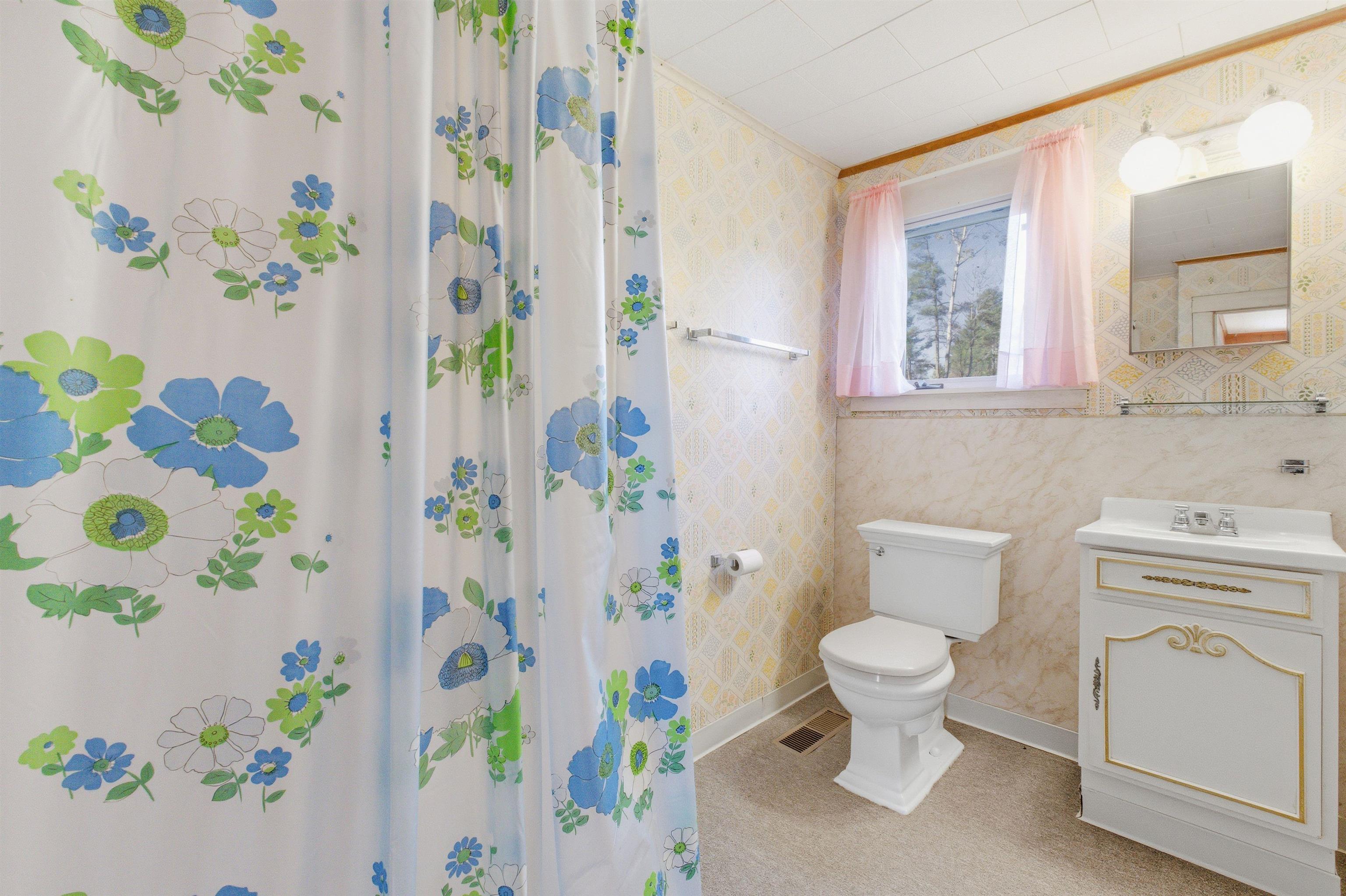 70 Wild Ammonoosuc Road Haverhill, NH 03785 - Photo 17 of 37