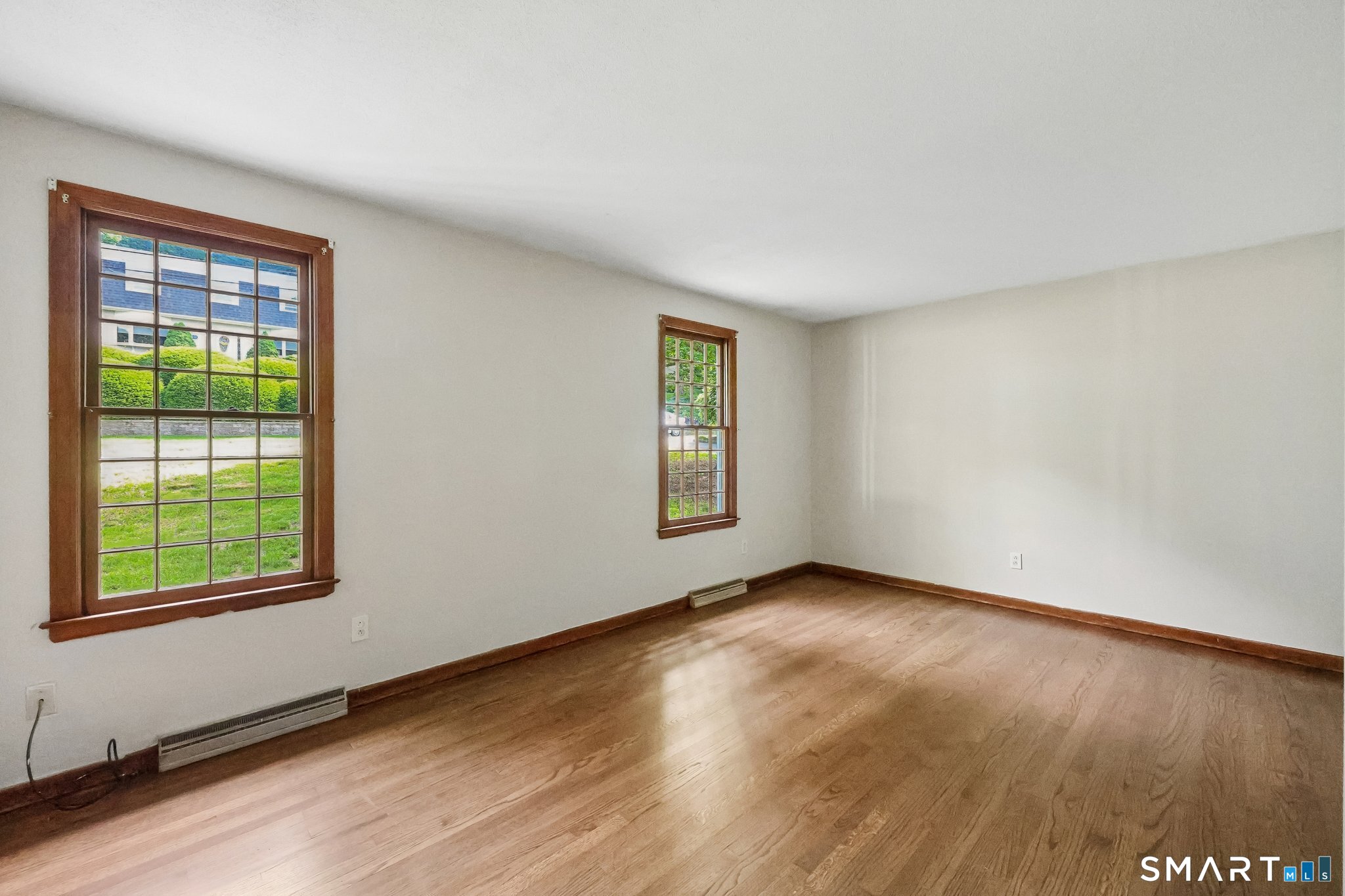 439 Brewster Road Bristol, CT 06010 - Photo 21 of 40
