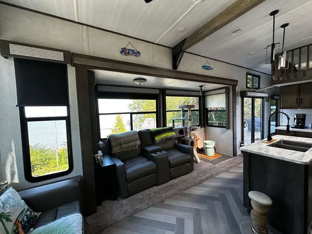 $279,900 | 78 Way Lane Extension, Bridport, VT 05734