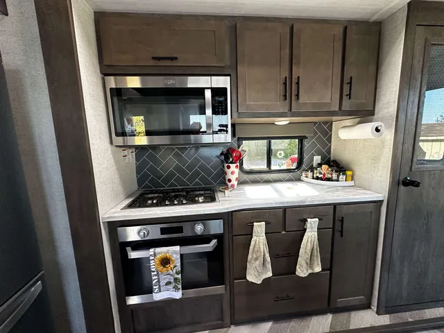 $279,900 | 78 Way Lane Extension, Bridport, VT 05734