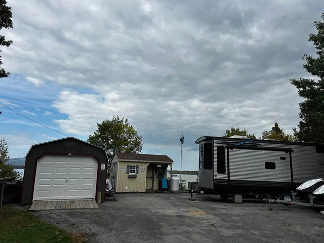 $279,900 | 78 Way Lane Extension, Bridport, VT 05734