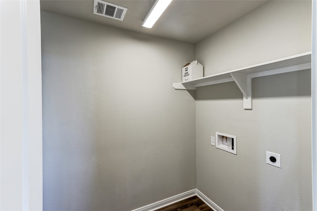 1937 Viva Road Bryan, TX 77807 - Photo 11 of 25 a view of a hallway with closet