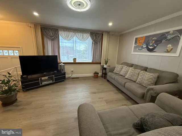 $309,000 | 10202 Albemarle Lane, Philadelphia, PA 19114