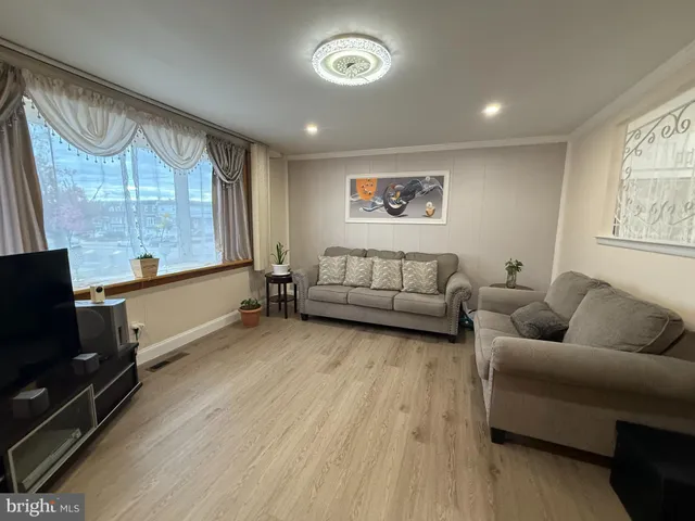 $309,000 | 10202 Albemarle Lane, Philadelphia, PA 19114