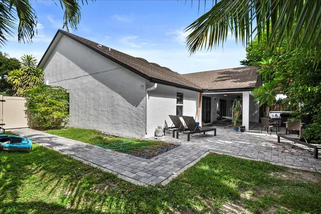 $6,900 | 1560 Yachtman Place, Wellington, FL 33414