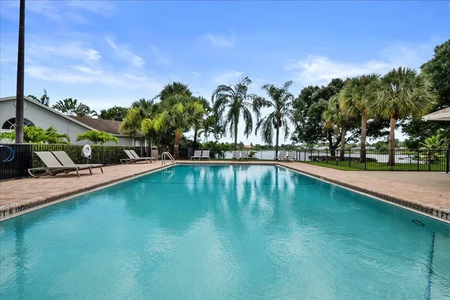 $6,900 | 1560 Yachtman Place, Wellington, FL 33414