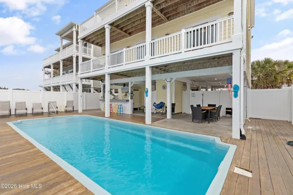 $1,450,000 | 115 Deal Drive, Holden Beach, NC 28462