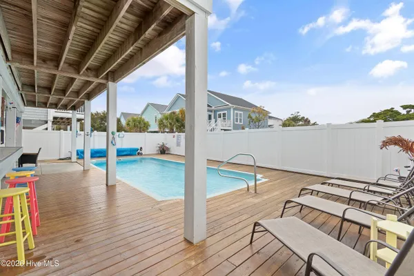 $1,450,000 | 115 Deal Drive, Holden Beach, NC 28462