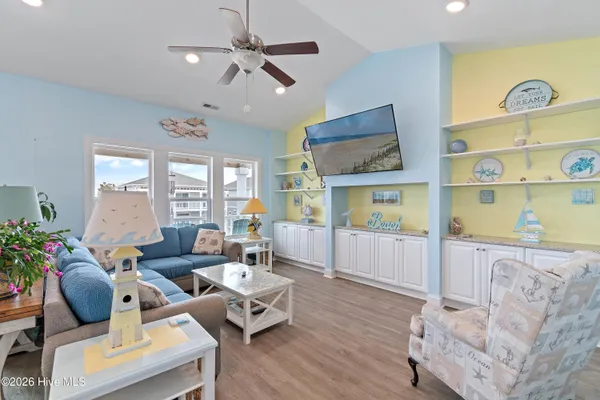 $1,450,000 | 115 Deal Drive, Holden Beach, NC 28462