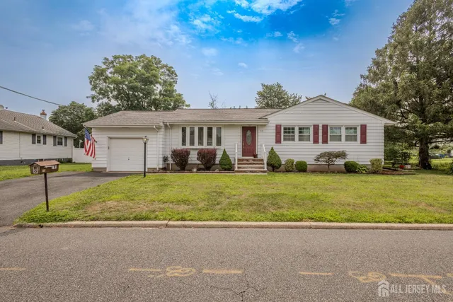 $3,499 | 77 Irvington Avenue, Somerset, NJ 08873