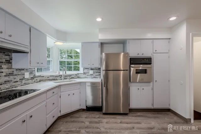 $3,499 | 77 Irvington Avenue, Somerset, NJ 08873