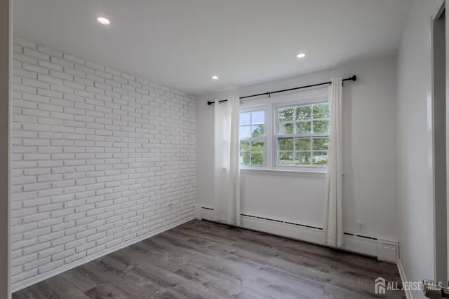 $3,499 | 77 Irvington Avenue, Somerset, NJ 08873