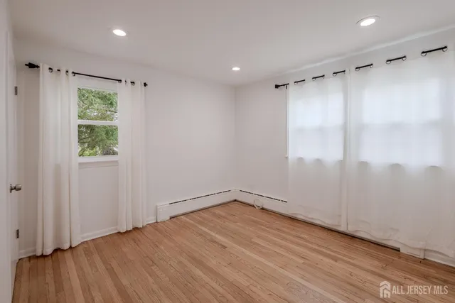 $3,499 | 77 Irvington Avenue, Somerset, NJ 08873