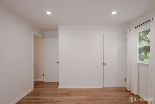 $3,499 | 77 Irvington Avenue, Somerset, NJ 08873