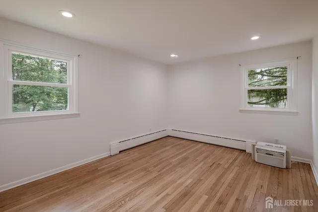 $3,499 | 77 Irvington Avenue, Somerset, NJ 08873