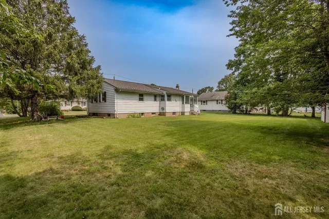 $3,499 | 77 Irvington Avenue, Somerset, NJ 08873