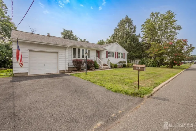 $3,499 | 77 Irvington Avenue, Somerset, NJ 08873