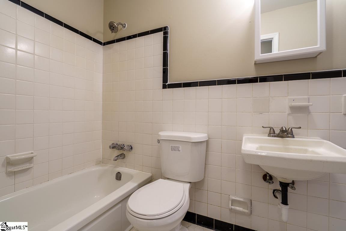 114 Pittman Road Marietta, SC 29661 - Photo 19 of 32 Gallery Image 19