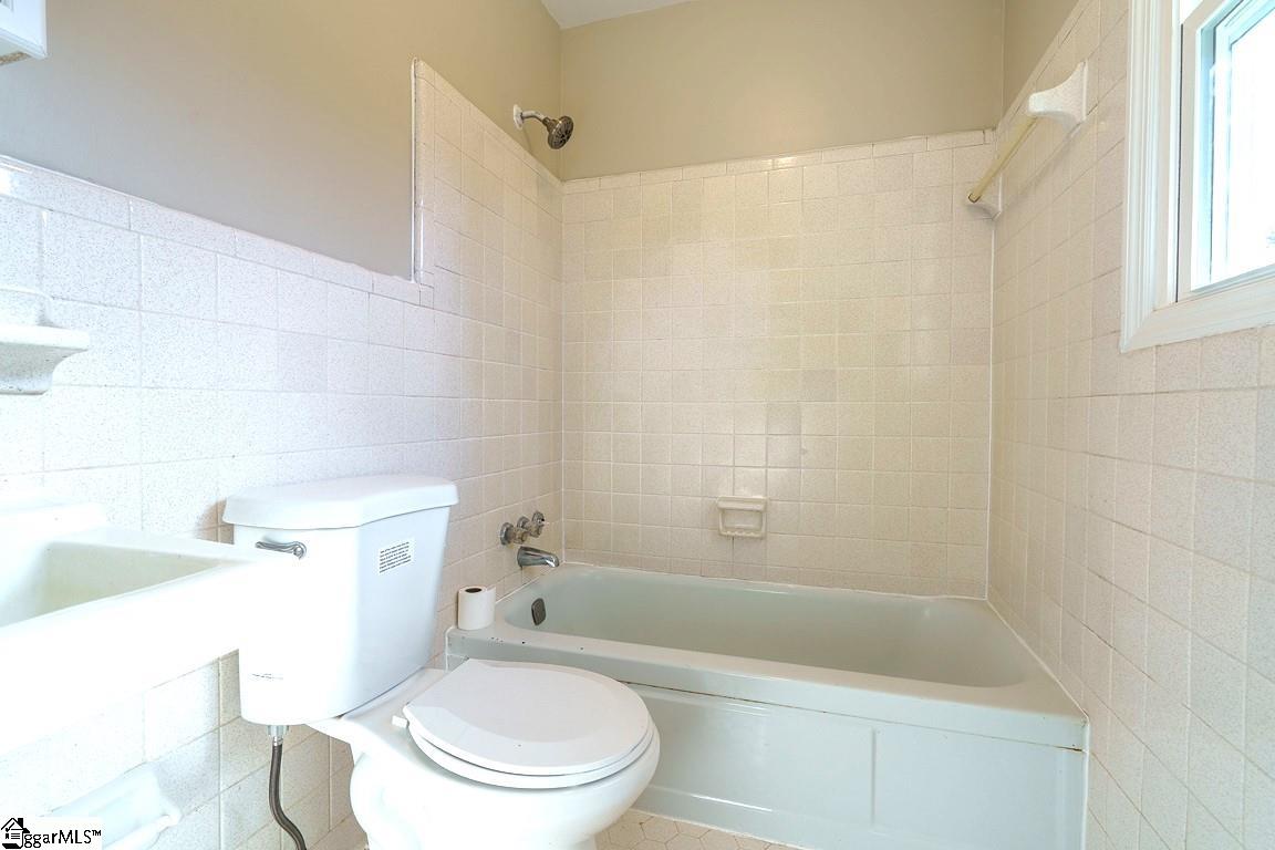 114 Pittman Road Marietta, SC 29661 - Photo 21 of 32 Gallery Image 21