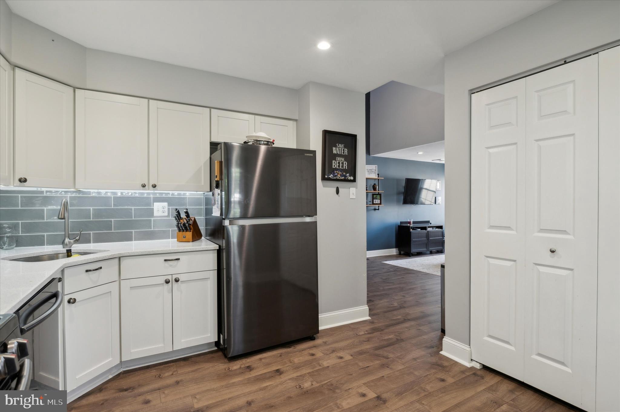 903 Railway Square, Unit 50 West Chester, PA 19380 - Photo 13 of 21 KITCHEN