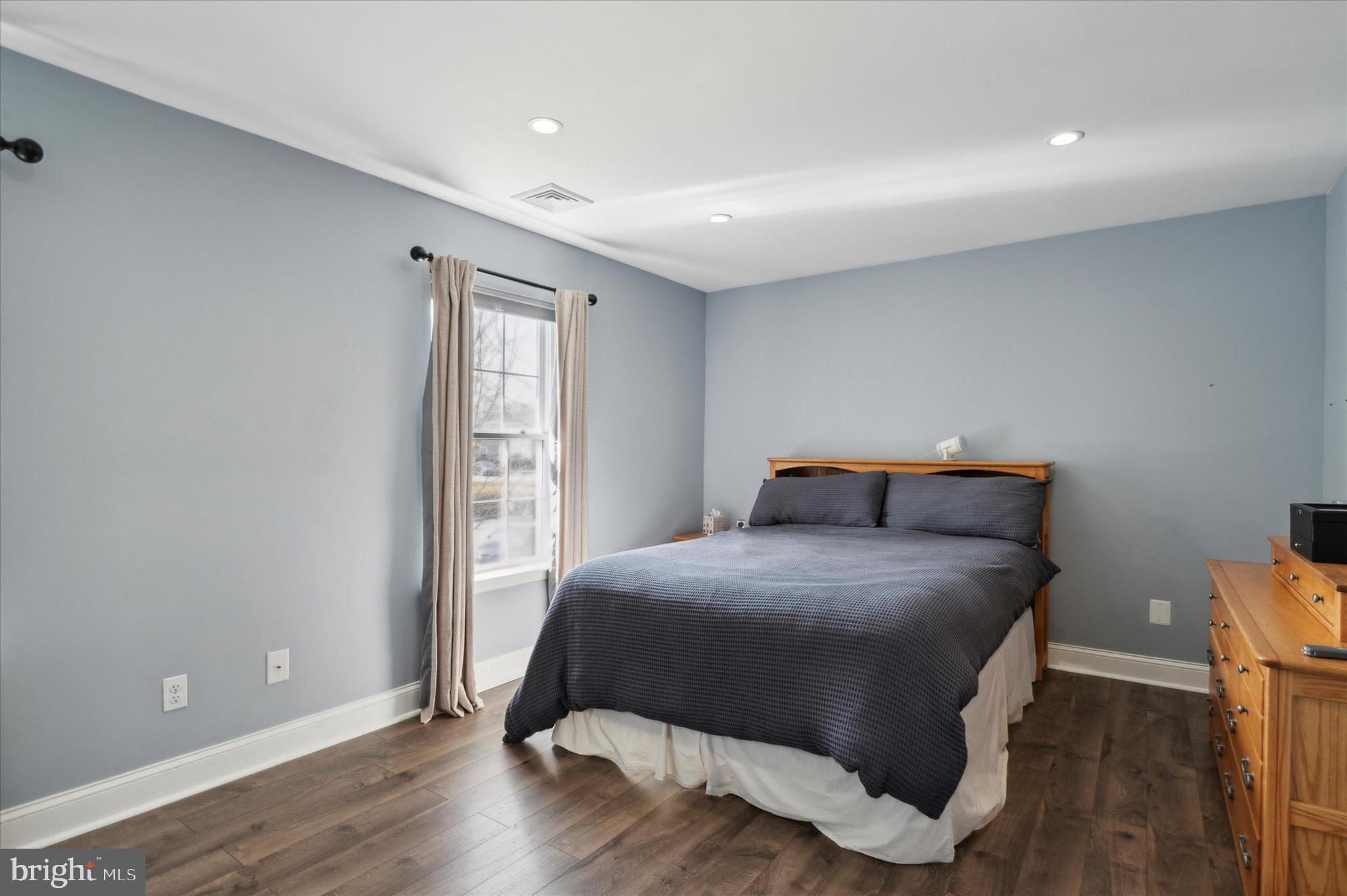 903 Railway Square, Unit 50 West Chester, PA 19380 - Photo 6 of 21 MAIN BEDROM