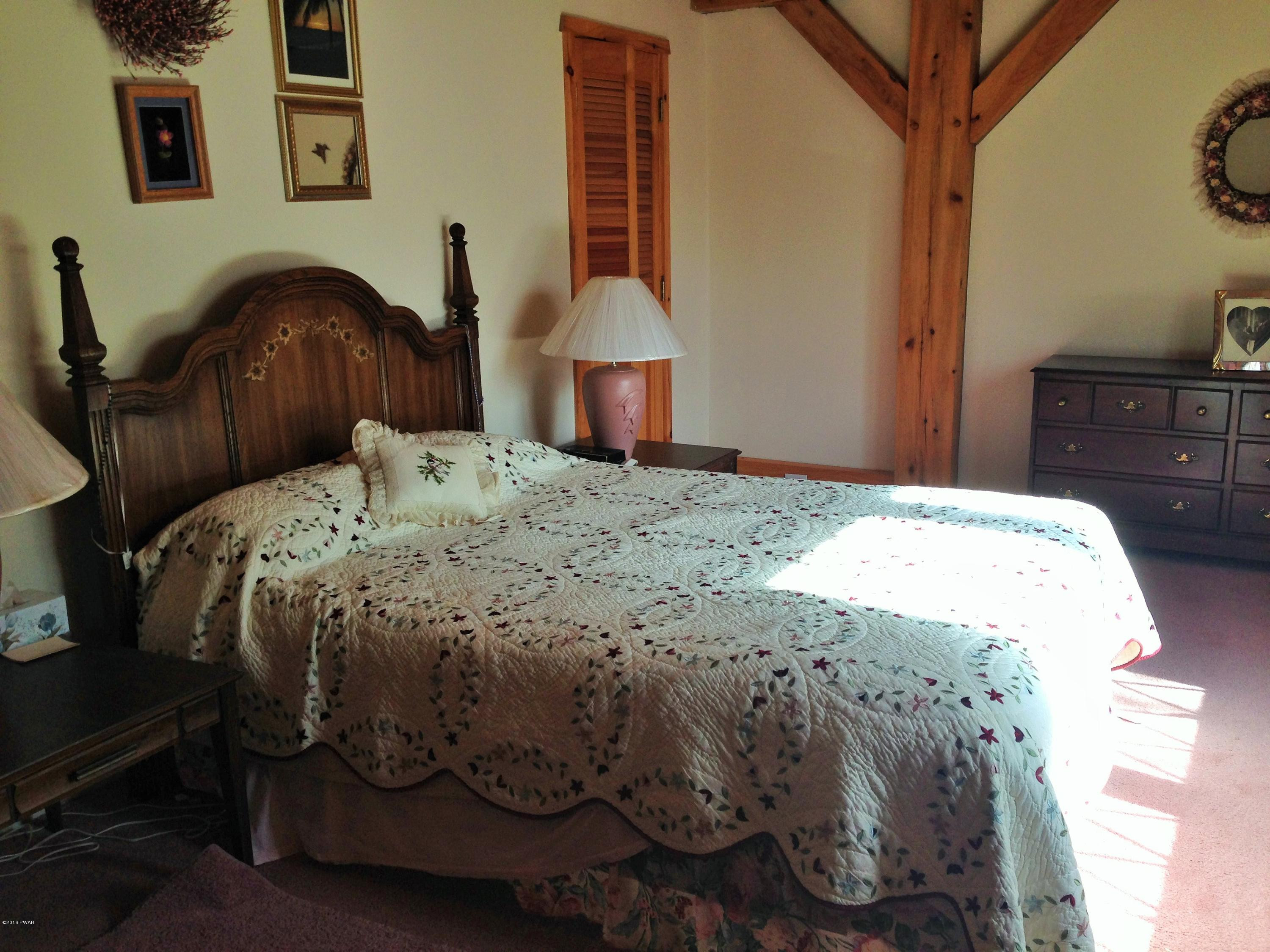 241 Fox Road Dingmans Ferry, PA 18328 - Photo 16 of 47
