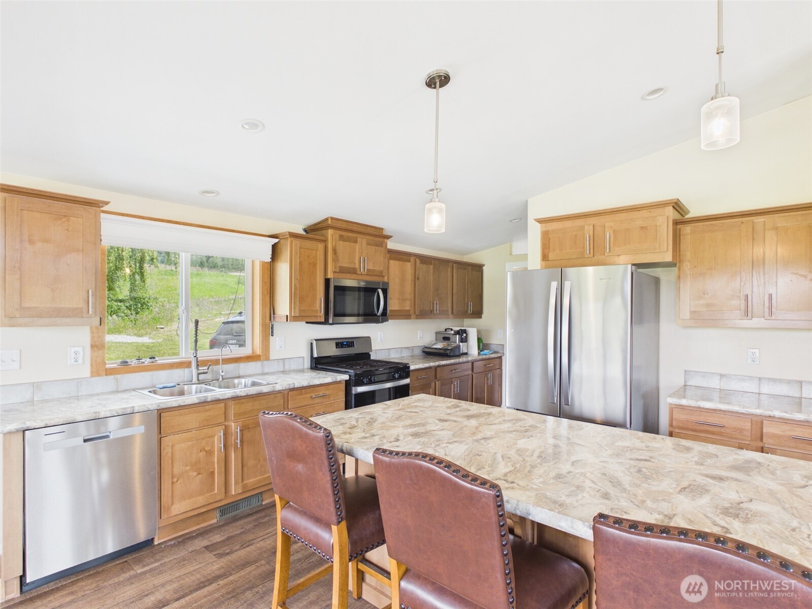 220 Center Road Republic, WA 99166 - Photo 9 of 40