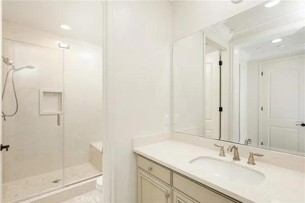 $3,680,000 | 22 Shadybend, Irvine, CA 92602