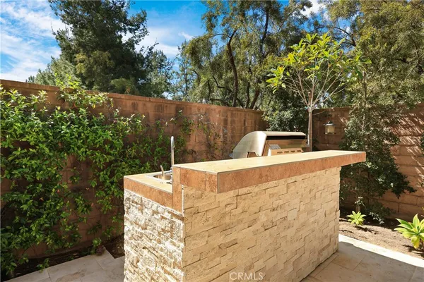 $3,680,000 | 22 Shadybend, Irvine, CA 92602