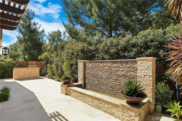 $3,790,000 | 22 Shadybend, Irvine, CA 92602
