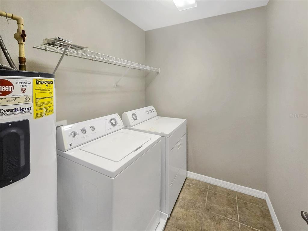 8716 Spruce Hills Court Lakewood Ranch, FL 34202 - Photo 14 of 17