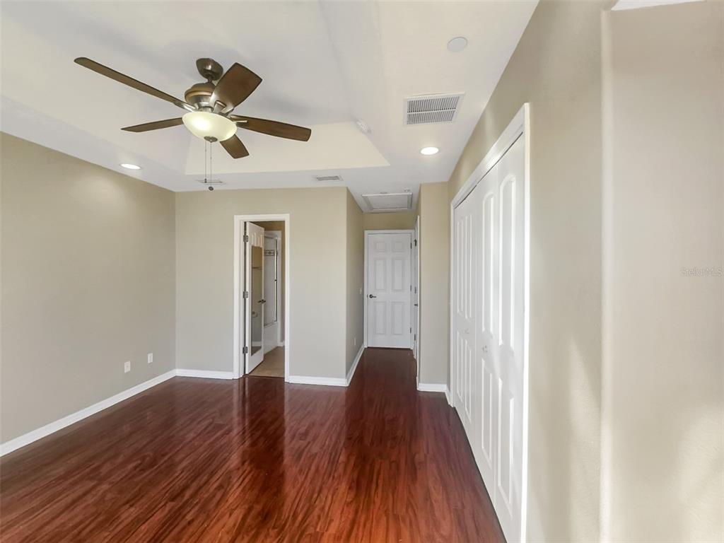 8716 Spruce Hills Court Lakewood Ranch, FL 34202 - Photo 9 of 17