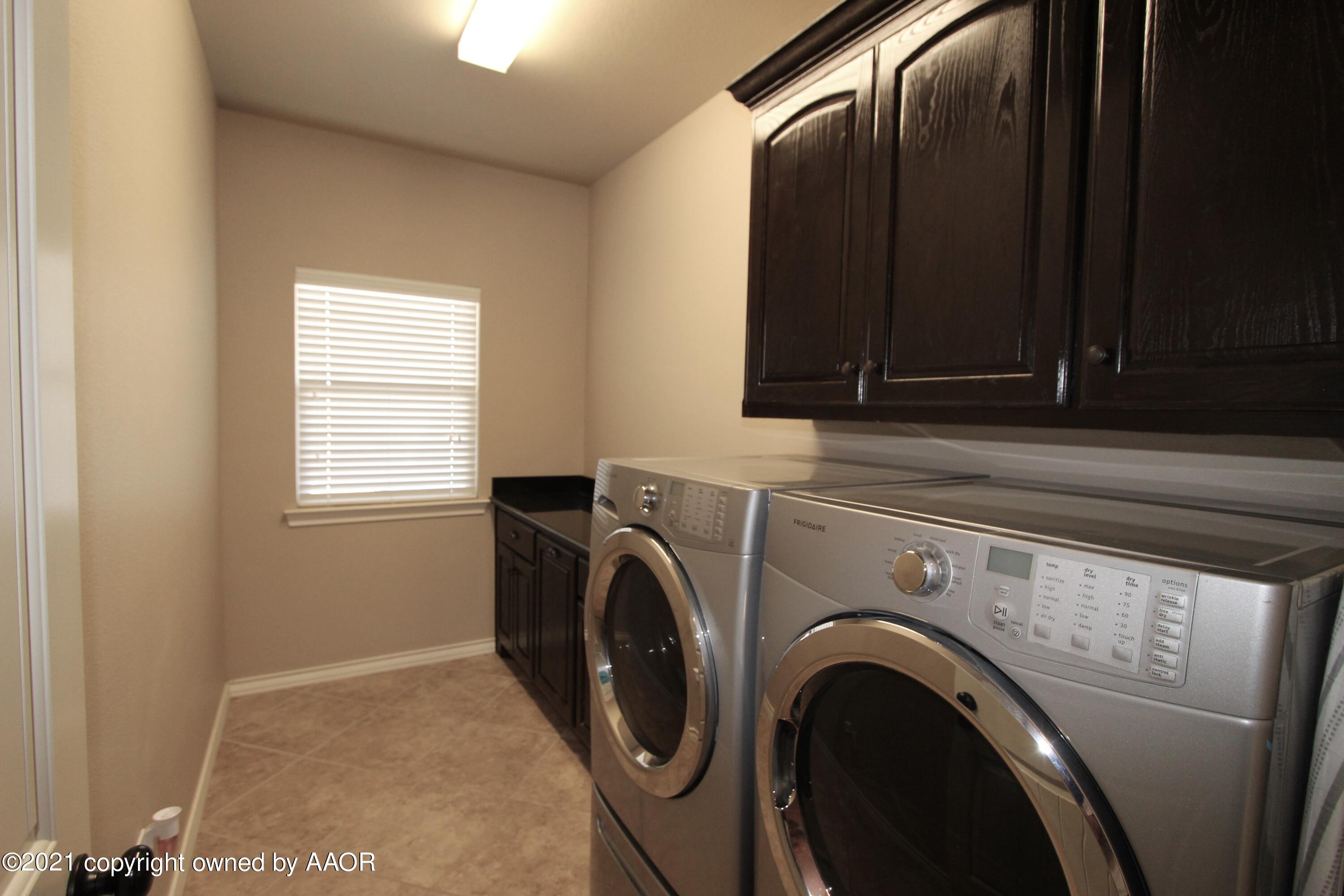 19150 Stone Creek Road Amarillo, TX 79124 - Photo 16 of 50 Utility Room