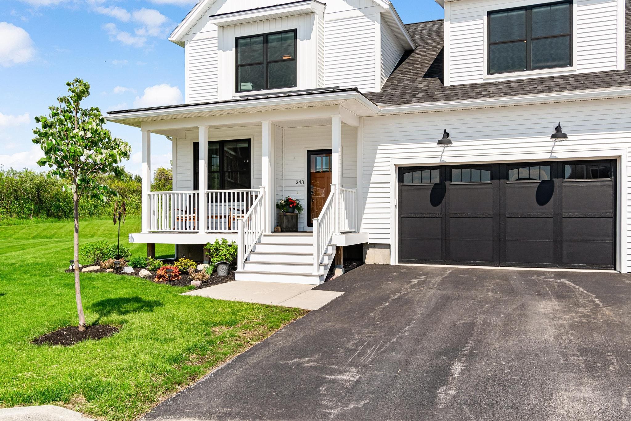 243 Aurora Road South Burlington, VT 05403 - Photo 33 of 42